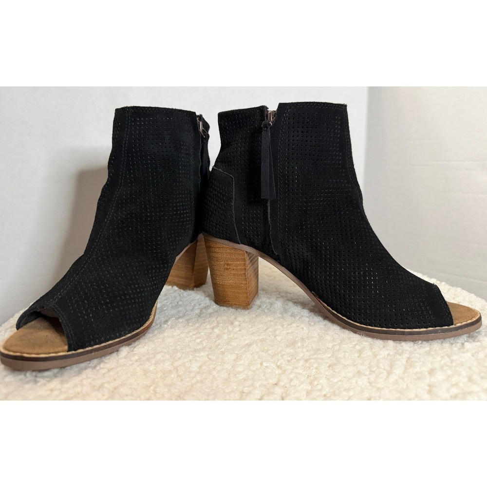 Toms Booties Black Suede Ankle High Majorca Perforated 7.5 Peep Toe Block Heel - Picture 1 of 12